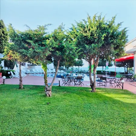 Sun Palace Szveti Vlasz